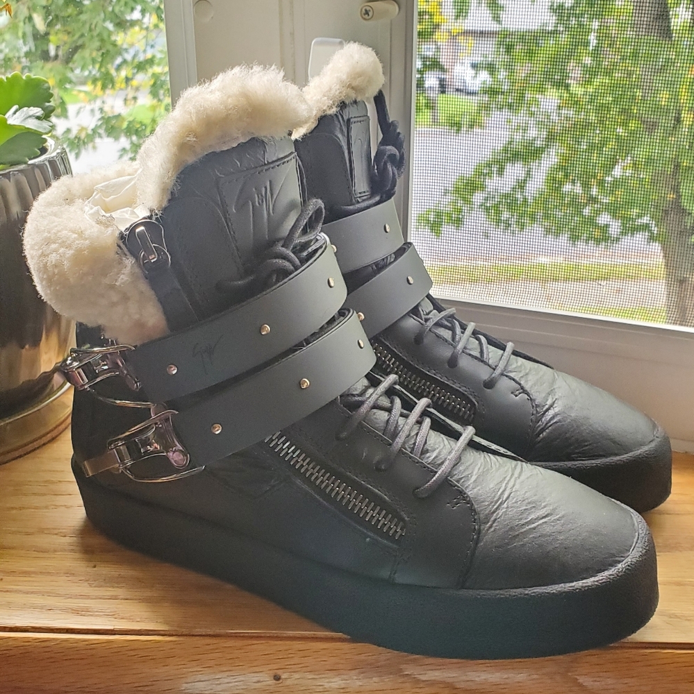 Giuseppe Zanotti Black Leather Shearling Sneakers